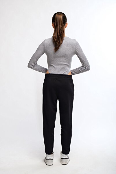 Chandraswear Black Women's Carrot Leg Sweatpants Carrot Fit Trousers - Bunny