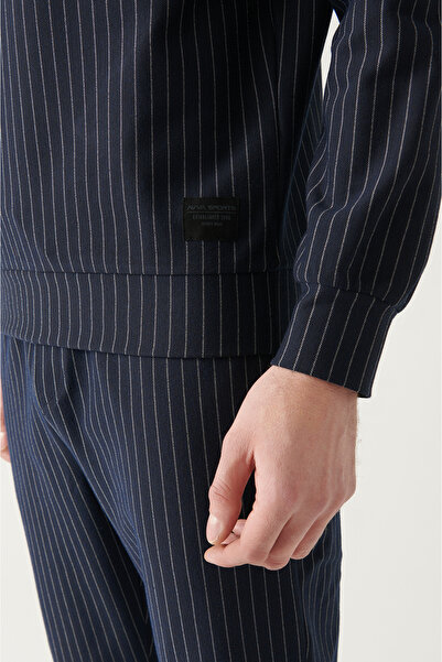 Avva Men's Navy Blue Crew Neck 2 Thread Printed Sweatshirt A22Y1133