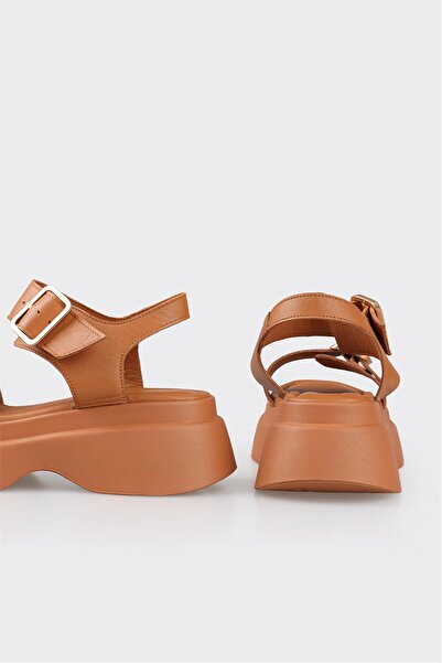 Elle Shoes Taba Deri Kadın Dolgu Topuk Sandalet