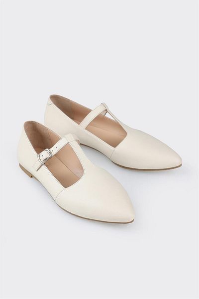 Elle Shoes Ecru Leather Women's Ballerinas