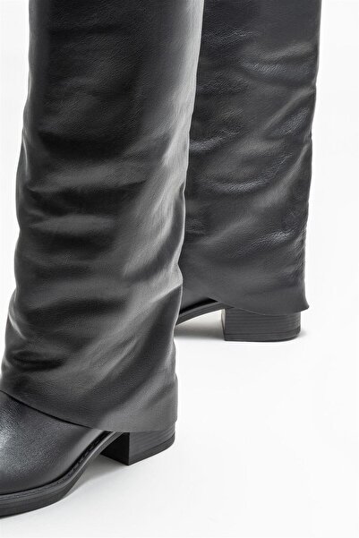 Elle Shoes Μαύρα δερμάτινα γυναικεία μποτάκια με τακούνι