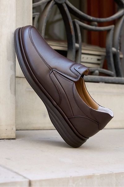 Vantaggio Noble Brown 100% Genuine Leather Men's Comfort Shoes