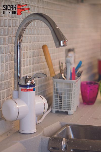 Sıcak Musluk Electric Instant Water Heater Thermal Water Heater Faucet Mounted on the Sink