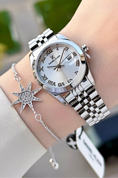 Daniel Klein Gümüş Renk Hediye Paketli Kadın Kol Saati + Bileklik