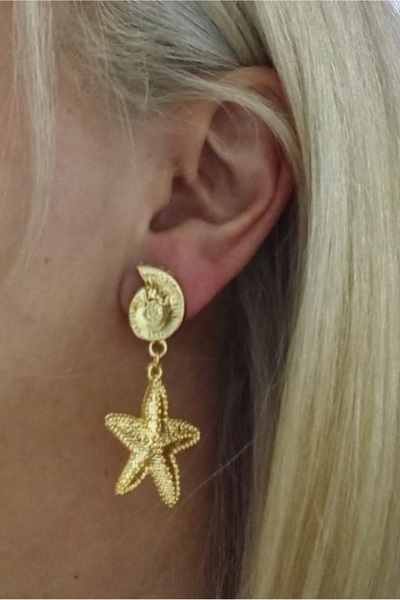 mos&more Gold Sallantılı Deniz Yıldızı Hafif Kadın Küpe
