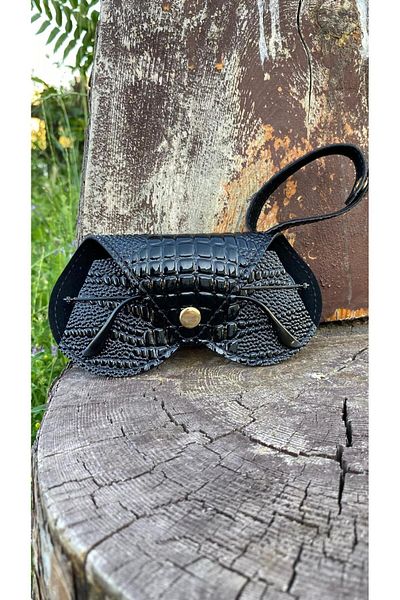 Atölyezümra Hanging Glasses Case Heart Model (Black Crocodile Crocodile Printed)