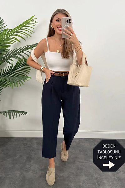 trendalisse Pantaloni morcovi bleumarin cu centură din țesătură Tok de calitate premium