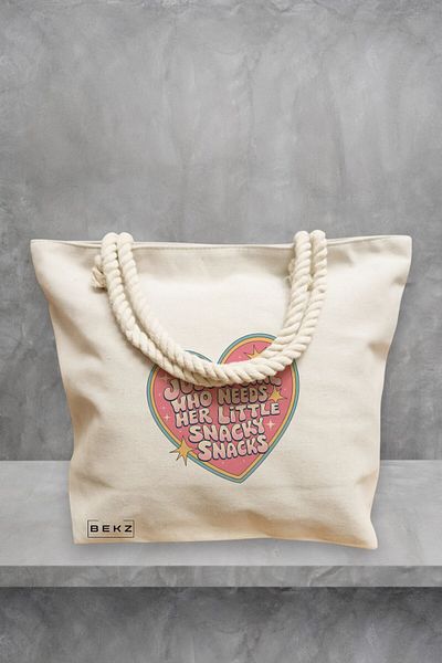 BEKZ Beach Tote Bag, model Just a girl who needs her little snacky snacks, 40x51 cm, Cream, BEKZ®