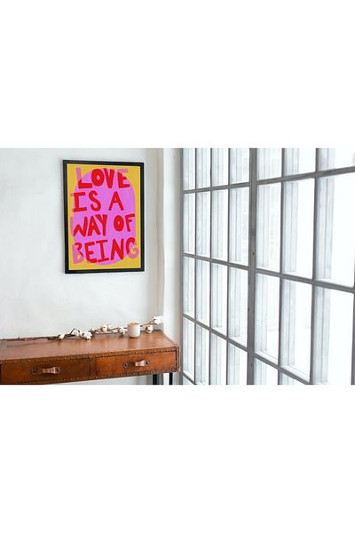 Arthopia Love Is A Way Of Being Δώρο για την Ημέρα του Αγίου Βαλεντίνου Πίνακας καλλιτεχνικού σχεδιασμού με κορνίζα