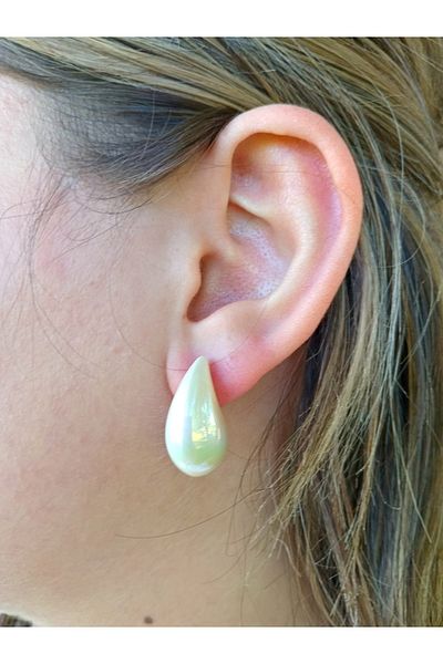 mos&more Off White Tear Drop Women's Earrings