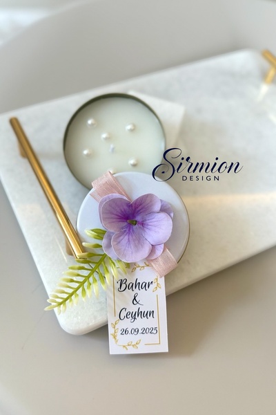 Sirmion Mor Çiçek Detaylı Beyaz Metal Kutulu Mum -10 Adet- Söz, Nişan , Düğün...