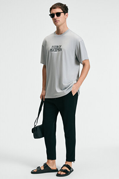 GRIMELANGE Ανδρικό μπλουζάκι FEAST 100% βαμβακερό με στάμπα με κοντό μανίκι στρογγυλό γιακά ανοιχτό γκρι