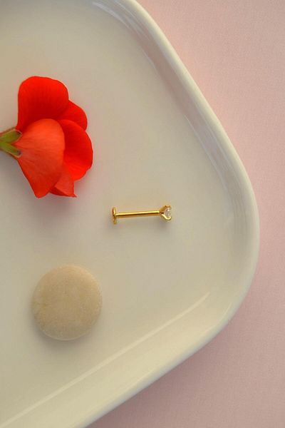 Sacce Scarves&Accessories Solitaire Color Heart Steel Piercing - Tragus Helix, Cartilage and Lobe Conch Lip