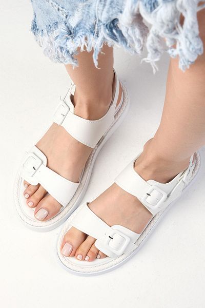 Mio Gusto Nova White Double-Strapped Women's Sandals