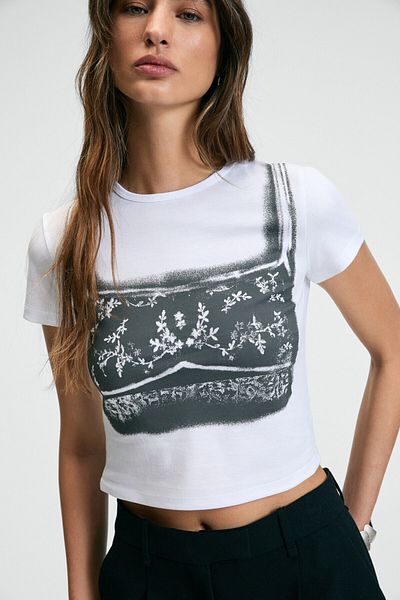 GRIMELANGE Seraya Women's Crew Neck Short Sleeve Front Printed Crop White T-Shirt