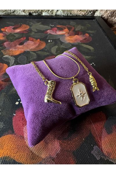 LAİKA Fish-Pole Star-Boots Gold Color 3-Piece Steel Necklace Set Boxed