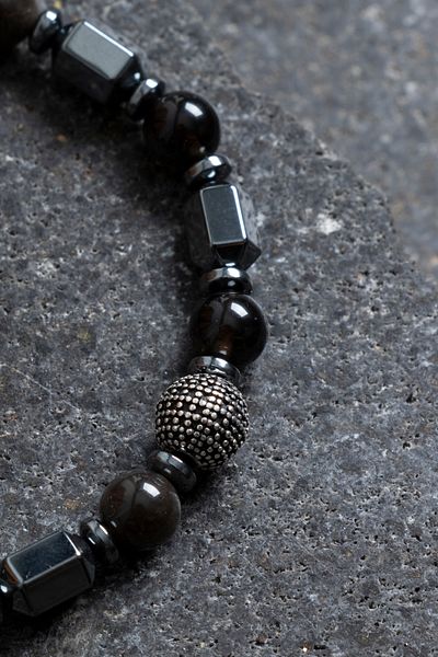 OSMANLI DOĞAL TAŞ Certified Obsidian and Hematite Natural Stone Bracelet – Silver Detailed
