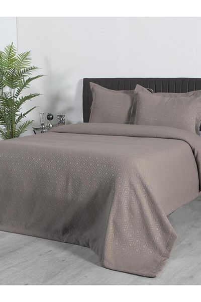 Karna Home Bedspread Marisa – Breathable, Lightweight and Stylish Design