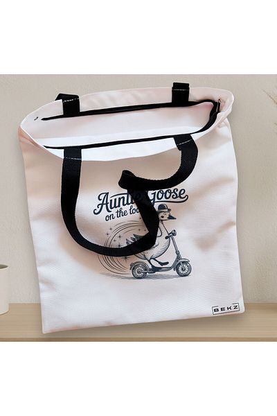 BEKZ Textile Bag With Zipper, Tote Bag, Auntie Goose On The Loose Model 38 X 34.5 Cm, ​​White, ®