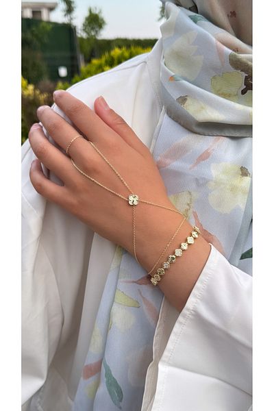 ZEYCE Gold Clover Can Be Used on Blackened Şahmeran Rings