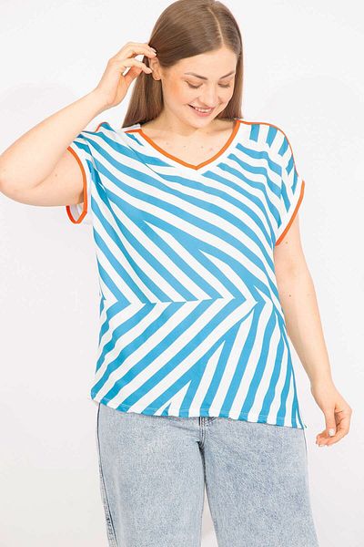 Şans Women's Turquoise Plus Size Front Striped V-Neck Blouse 65n35709