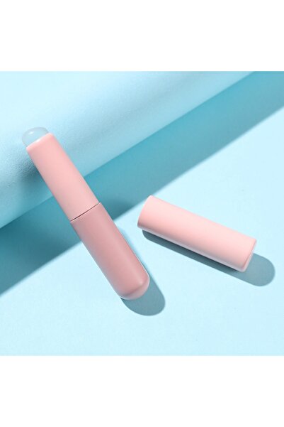 Choice فرشاة شفاه من السيليكون باللون الوردي مع غطاء واقٍ - رأس بيضاوي مناسب لوضع أحمر الشفاه والكونسيلر