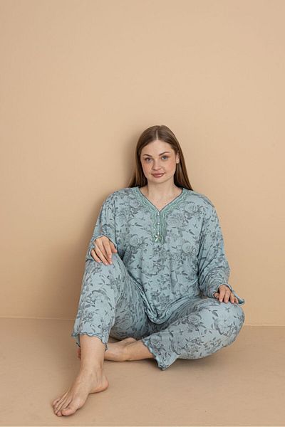 Temporium Women's Large Size Patterned Buttoned Collar Long Sleeve Bamboo Pajama Set