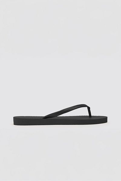 OZYO Havana Black Flip Flops