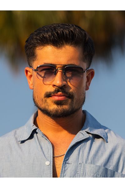 TomyHelf Unisex Sunglasses |   Rectangle Design, Dark Gray Metal Frame |   Dark Blue Glass |   Db1078/S David Bckhm