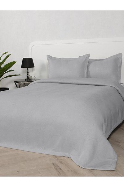 Karna Home Bedspread Alora – Pastel Colored, Soft and Elegant Appearance