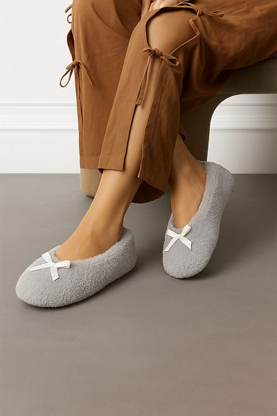 fluffy Booties Women's Slippers - Foldable Bag, Portable Home Ballerinas, Non-Slip No Sound Sole