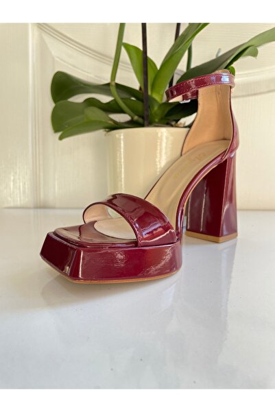 MAJESTE KADIN TAPUKLU ABİYE AYAKKABISI