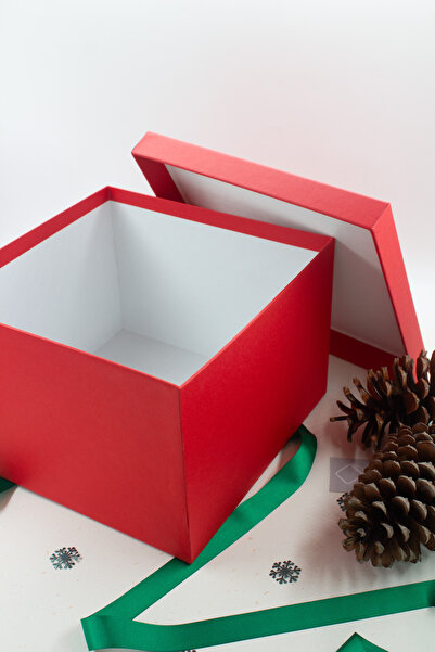 carton box Kırmızı Yılbaşı Lüks Büyük Hediye Kutusu 27x27x19 Cm | Sert, Boş Karton Kutu, Doğum Günü
