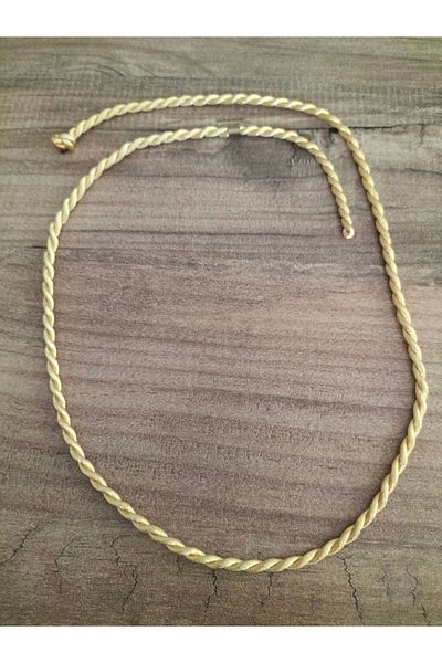 Arjew String Necklace in Beşibiryerde