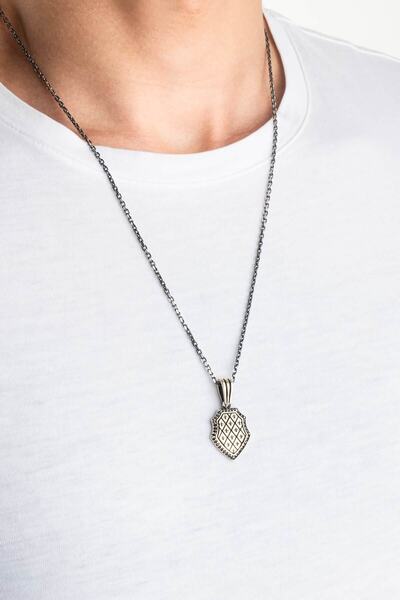 So CHIC... Zambak Figürlü Gümüş Erkek Kolye