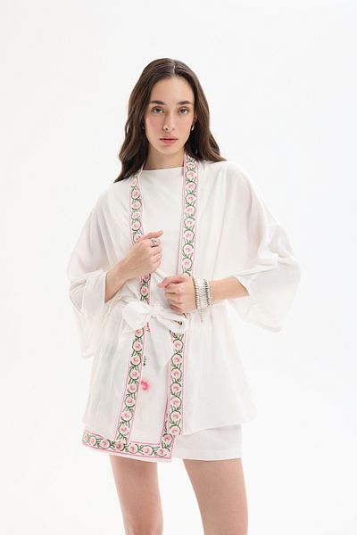 Quzu Lacing Detailed Embroidered Bat Sleeve Kimono Ecru