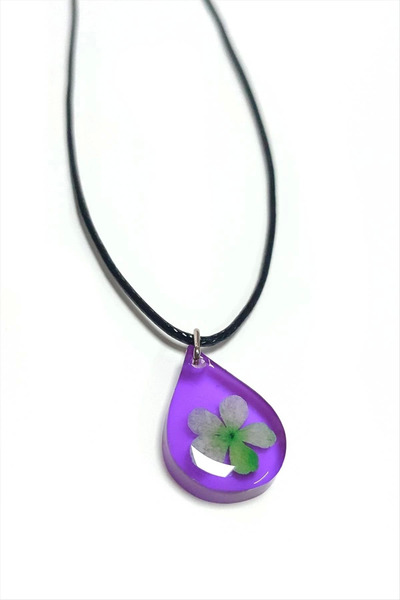 Elvora Snowball Flower Drop Epoxy Necklace