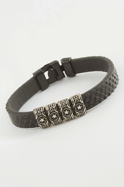 storeknit Star Quality Faux Leather Bracelet