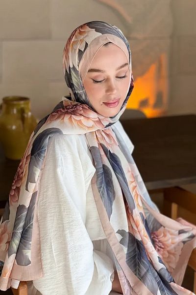 Tesettür Diyarı Hydrangea Pattern Lina Shawl
