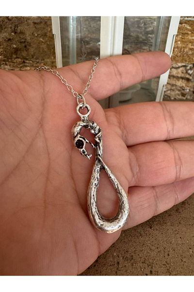 Herşey Nota Unisex Necklace with Snake Figure – 60 cm Chain, Power and Wisdom Themed Design