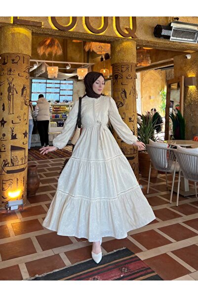 Viskosa Lace Trimmed Hijab Dress with Layered Skirt Tie Waist and Long Sleeves – Stylish and Comfortable Design