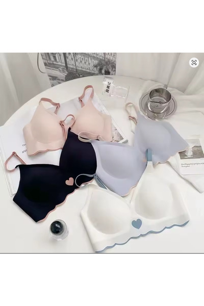 pae Anti-Sagging Seamless Laser Cut Feel Ghost Bra 4-Piece Advantage