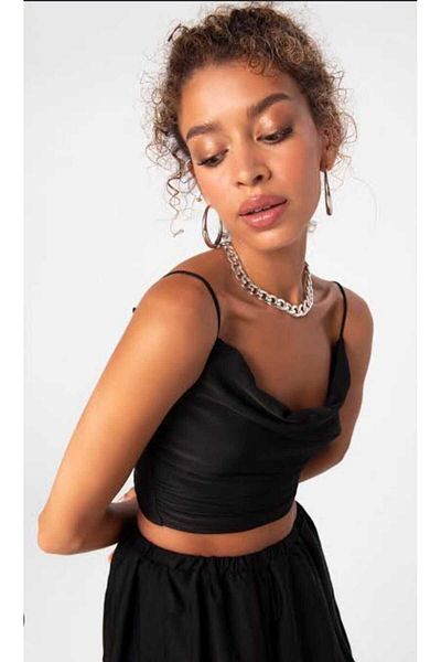 DENİKK Yudoowear, μαύρο μπουστάκι με γιακά degaje