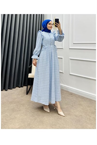 GÜLSEVEN Blue Striped Front-Tied Dress Model