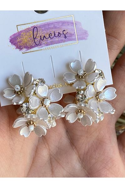Lucios Zaraa Floral Earrings