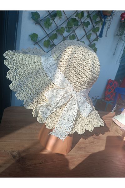 Blotch Stylish and Elegant Mesh Straw Beach Hat with Lace Bow Cream