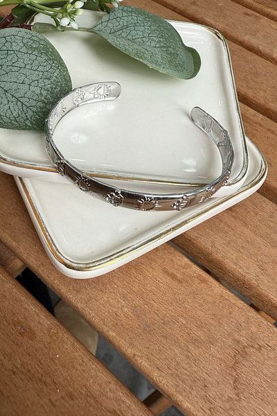 My Joyas Design Steel Crown Embossed Bracelet Silver