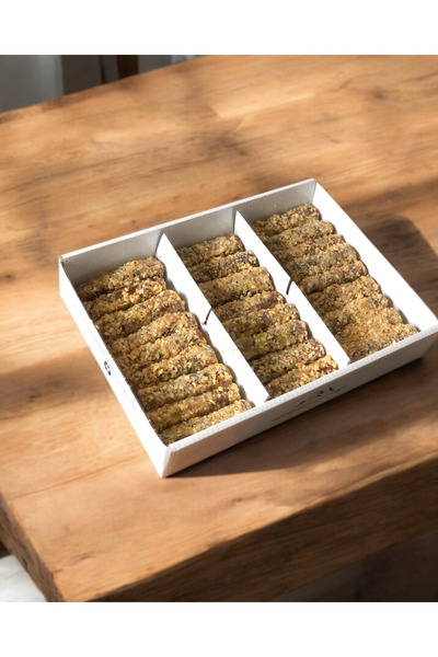 Artabel Doğal معجون البندق من غوميشان محشو بقطع البندق المغطاة (1 كجم)