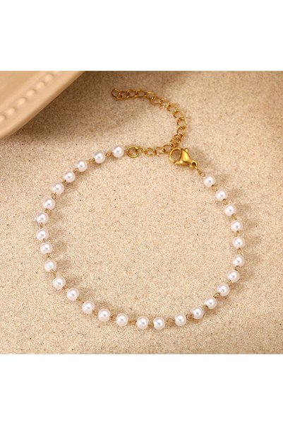 Generic Brand Complete Your Elegance with Elegant White Pearl Bracelet