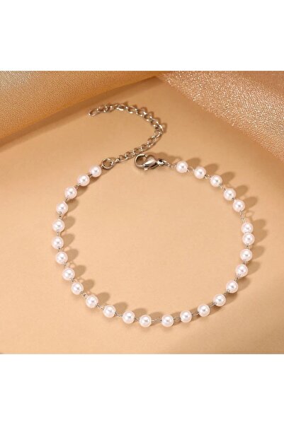 Generic Brand Elevate Your Elegance with This Elegant White Pearl Bracelet